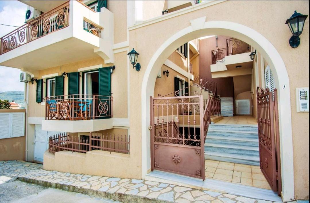 Elena'S Apartment 3 Argostoli  Exteriör bild
